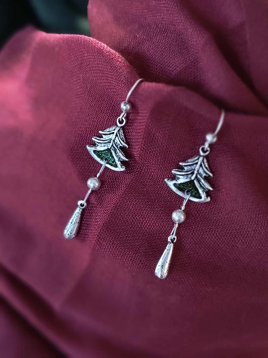 Fityegős kis fenyő fülbevaló