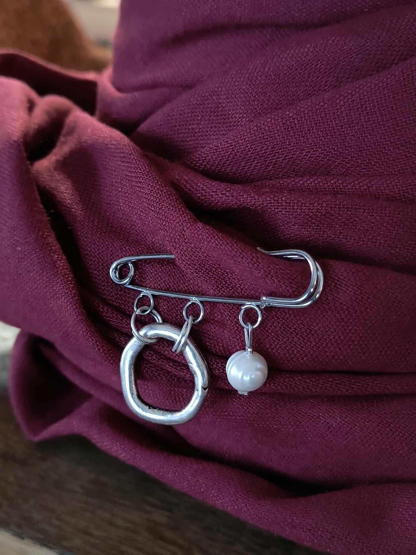 Gyöngykarika sáltű