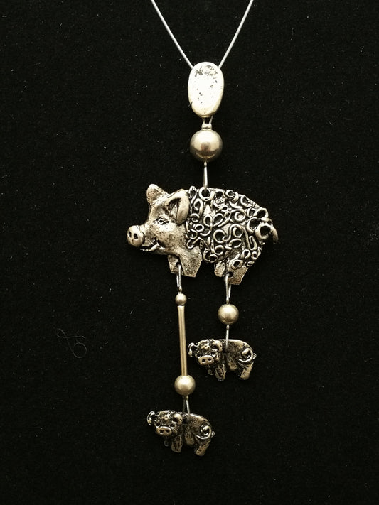 Malac család nyaklánc