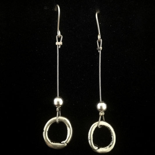 Hosszú kis karika fülbevaló