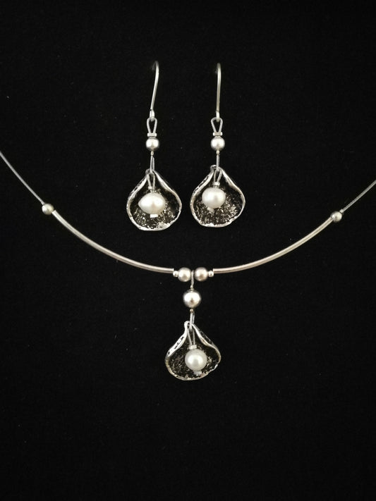 Kis gyöngyös kála kollekció