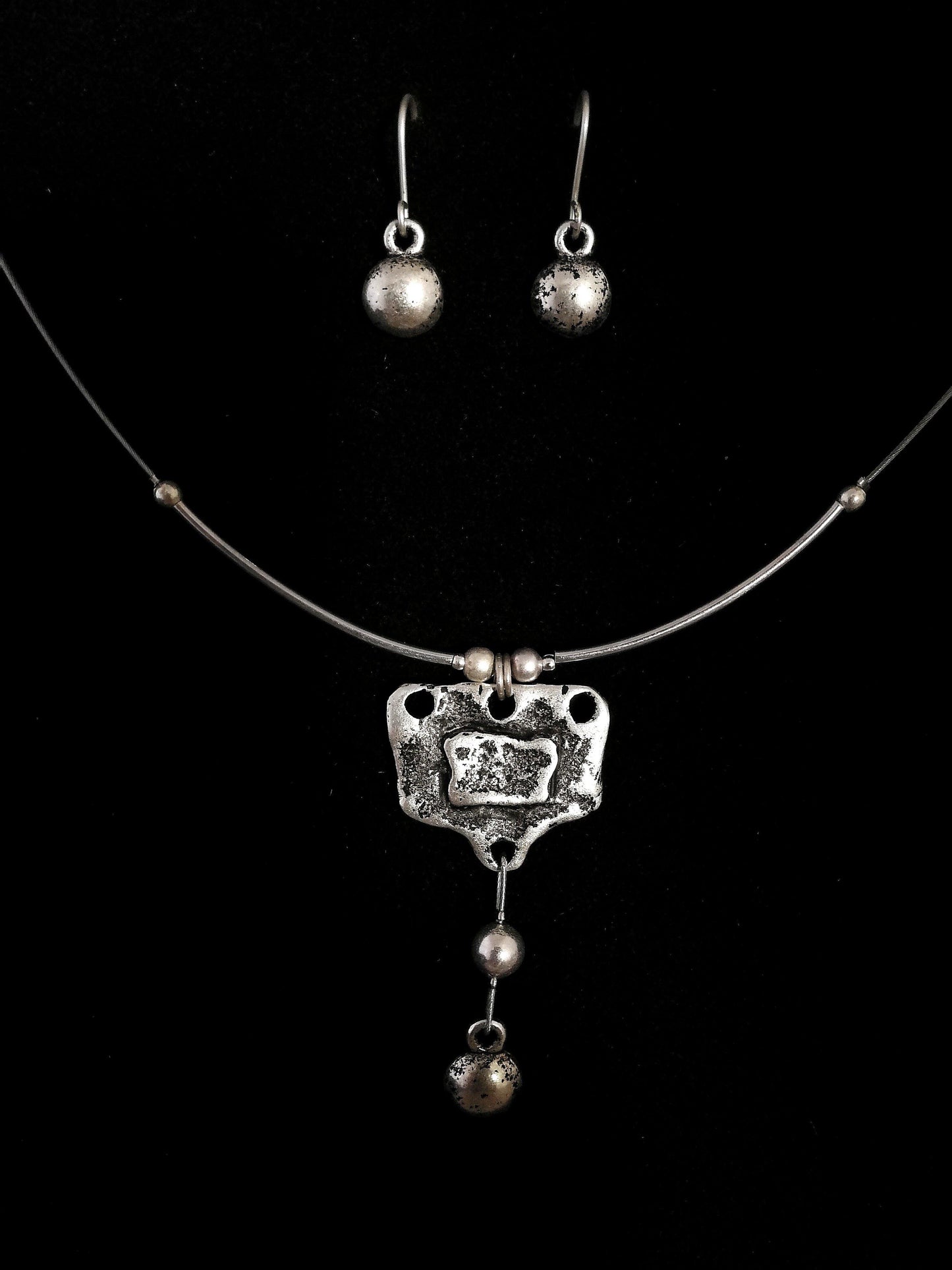 Ezüst Gaudi kollekció pötty fülbevalóval - Orsiékszer