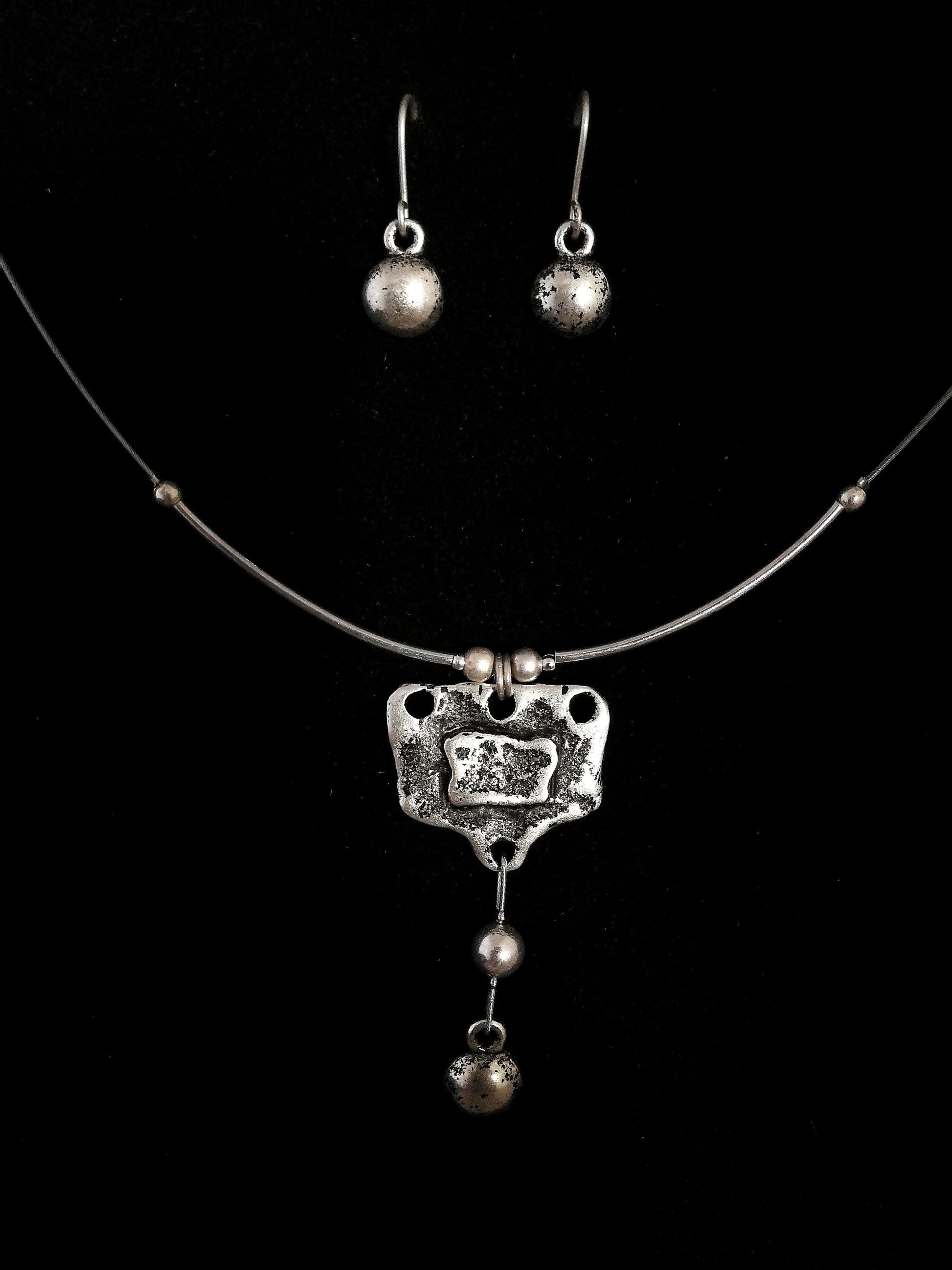 Ezüst Gaudi kollekció pötty fülbevalóval - Orsiékszer