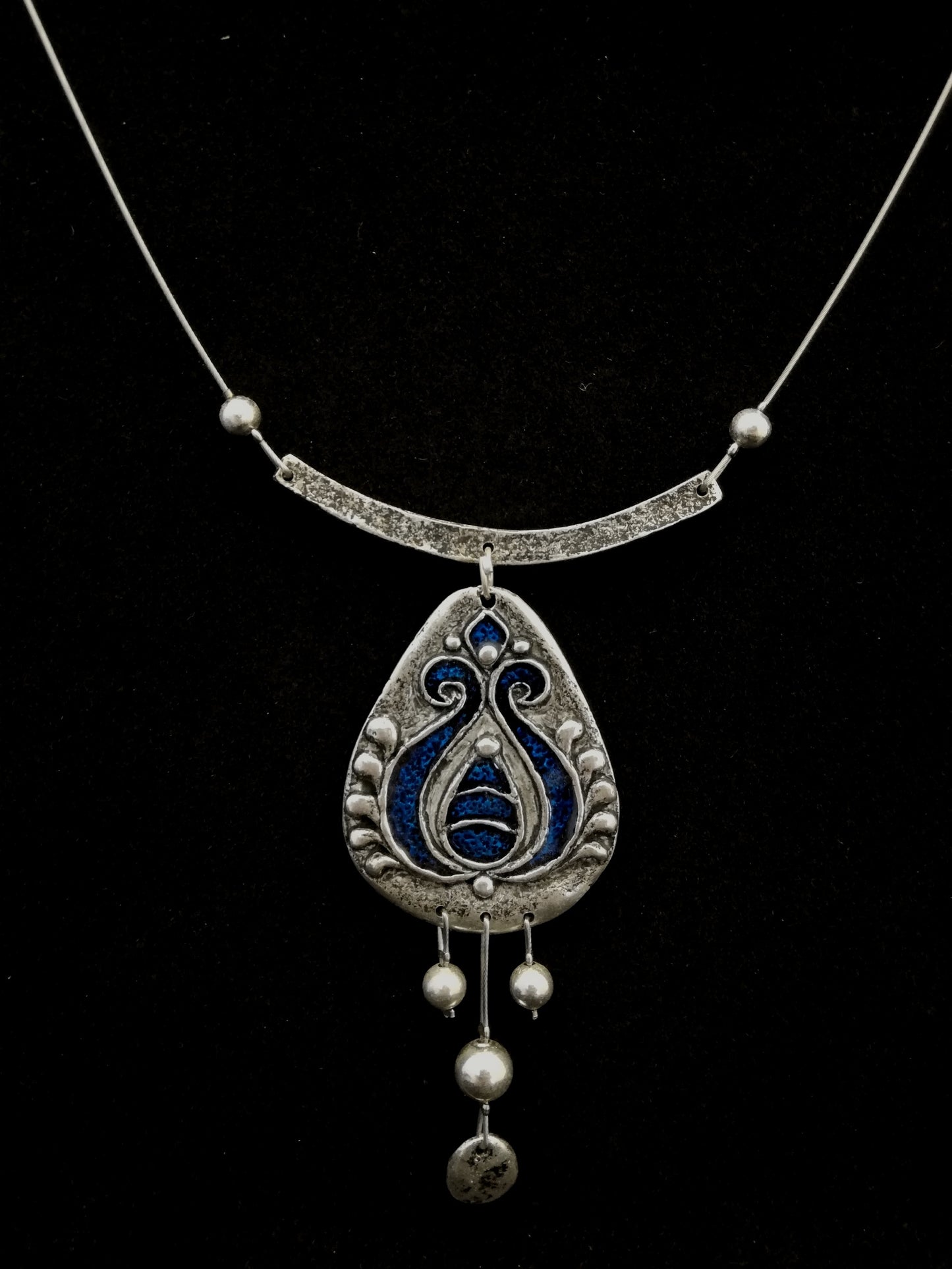 Rusztikus szűrminta nyaklánc kék