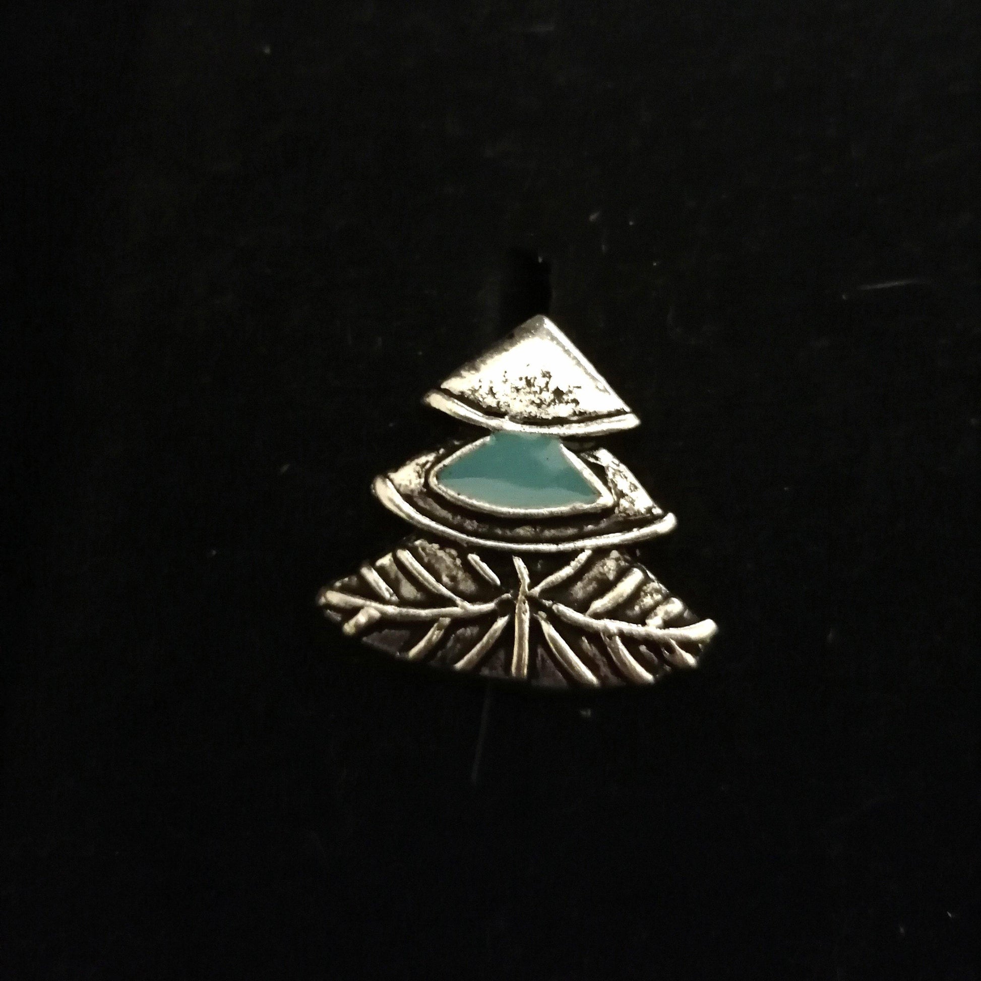 Fenyőfa kitűző - Orsiékszer