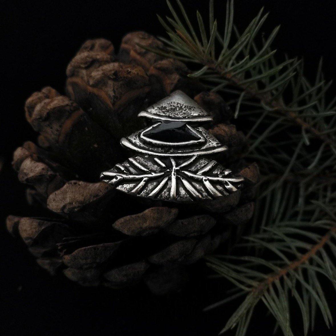 Fenyőfa kitűző - Orsiékszer