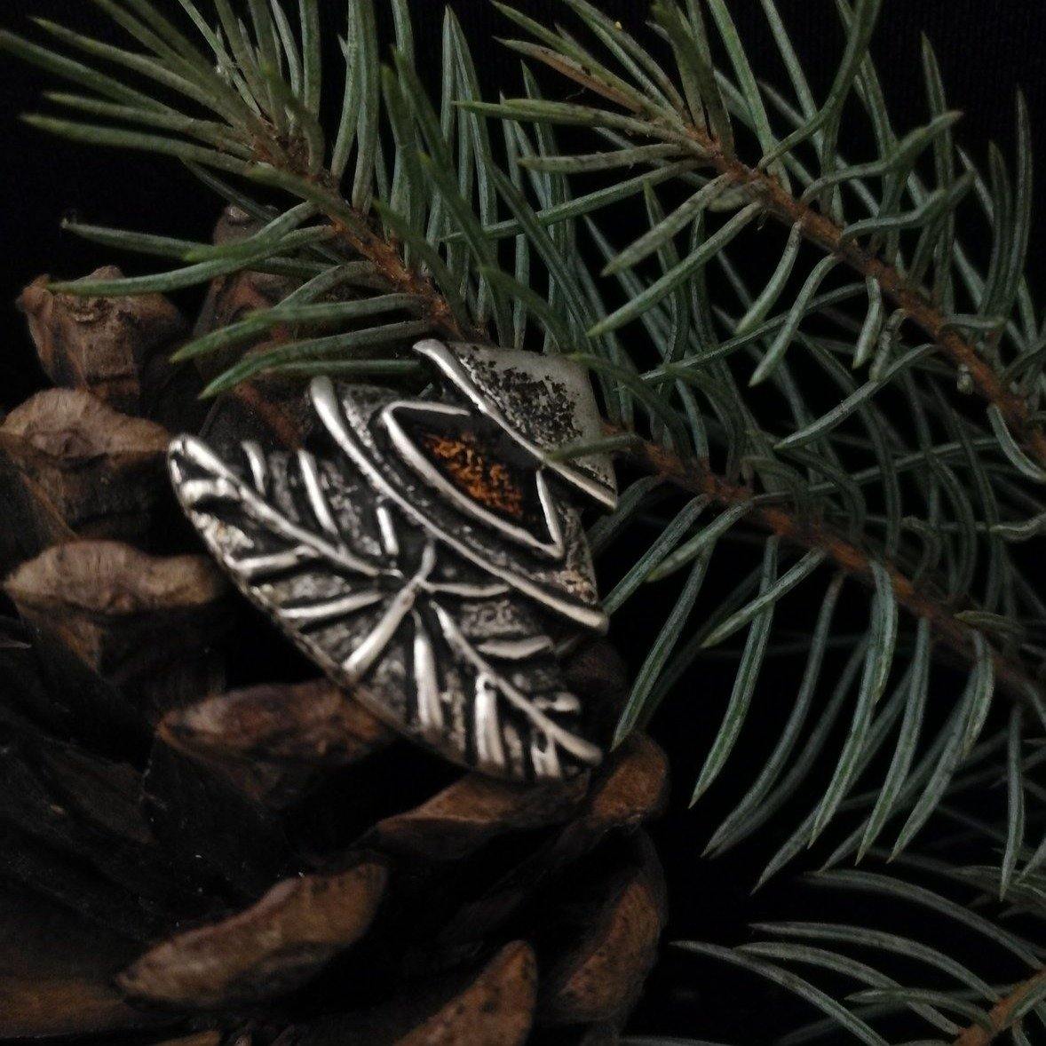 Fenyőfa kitűző - Orsiékszer