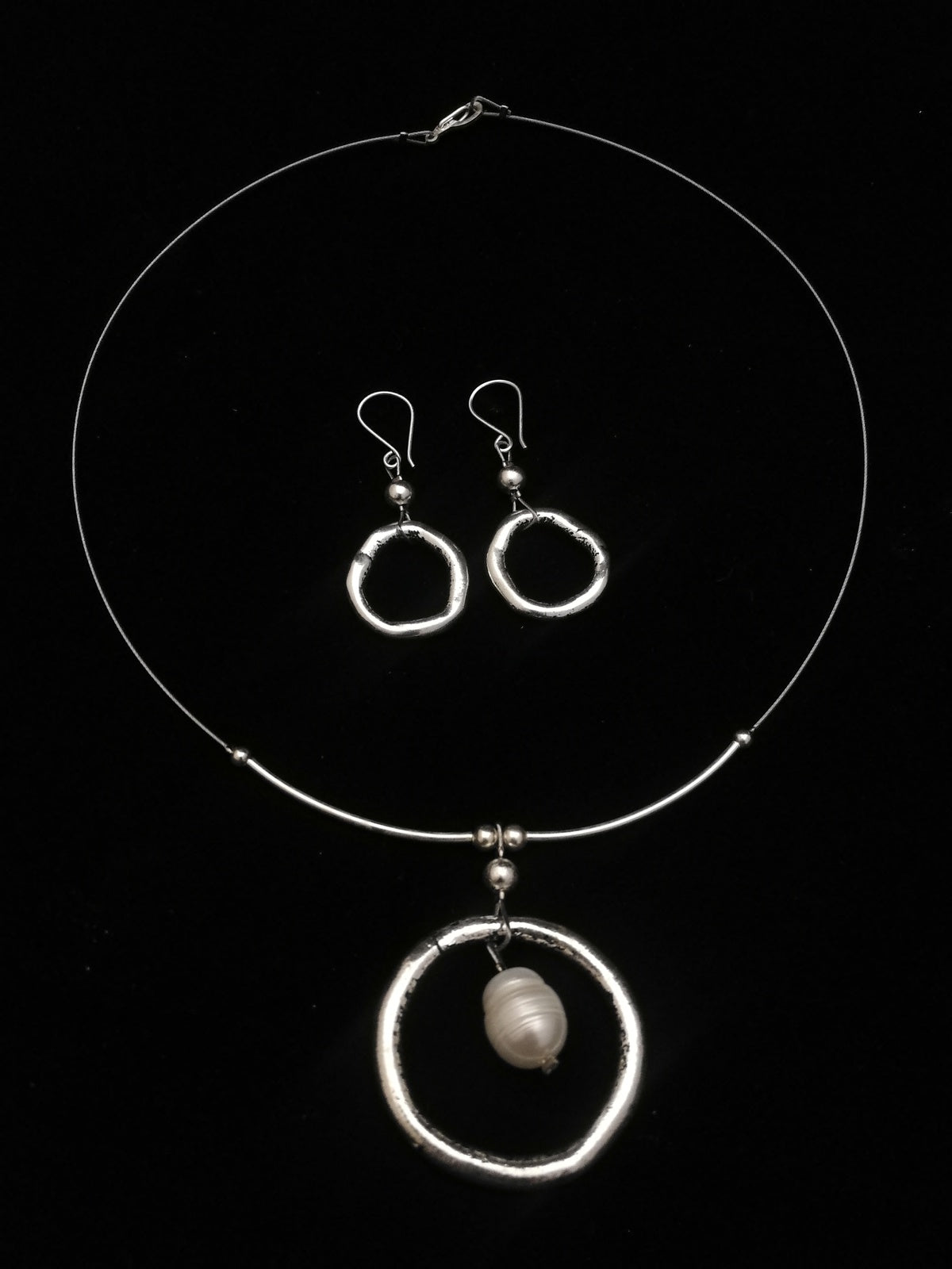 Nagy karika gyönggyel kollekció