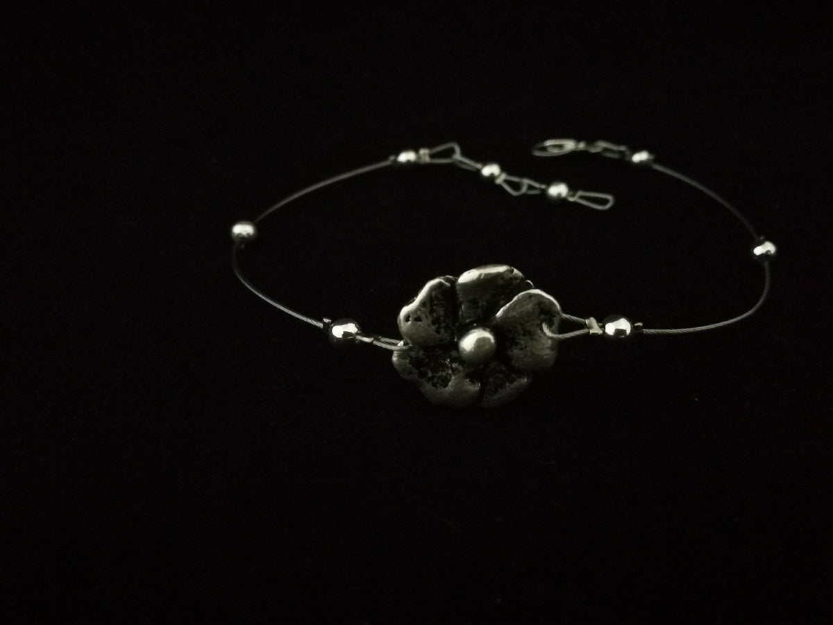 Ezüst virág bokalánc