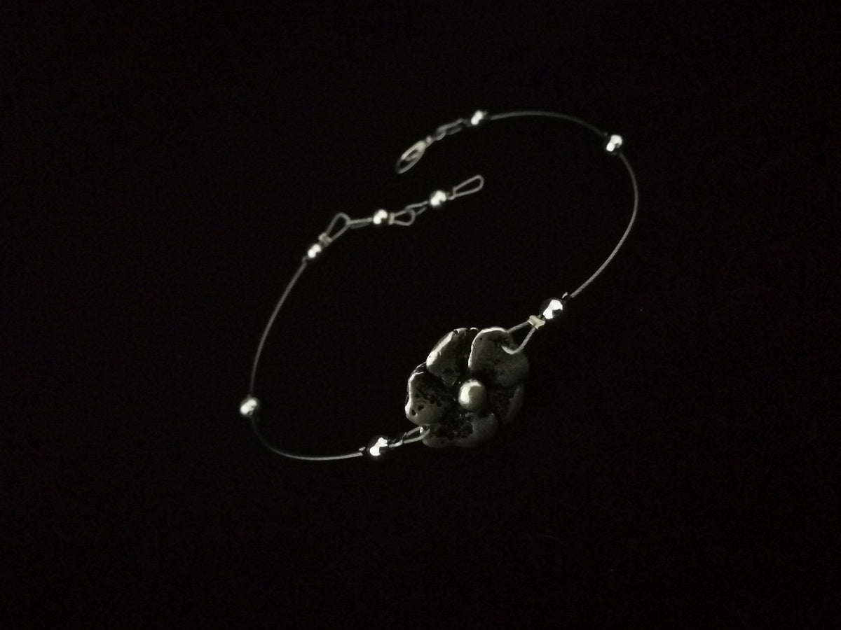 Ezüst virág bokalánc