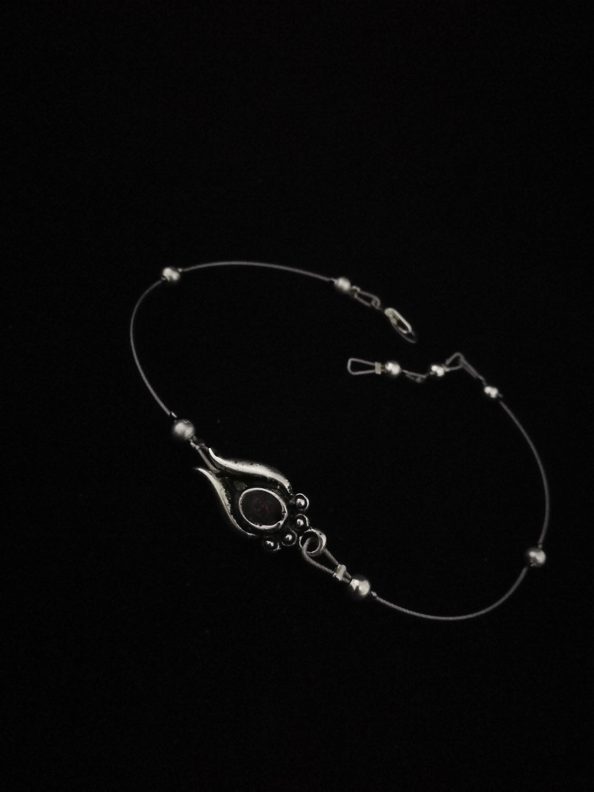 Nyíló tulipán bokalánc