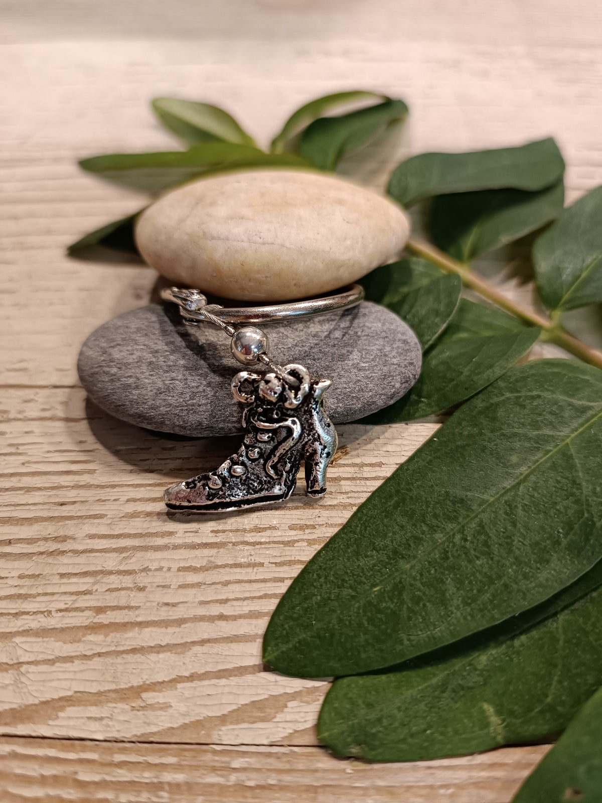 Cipellő táskadísz