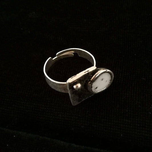 pöttyös négyzet gyűrű felülnézet