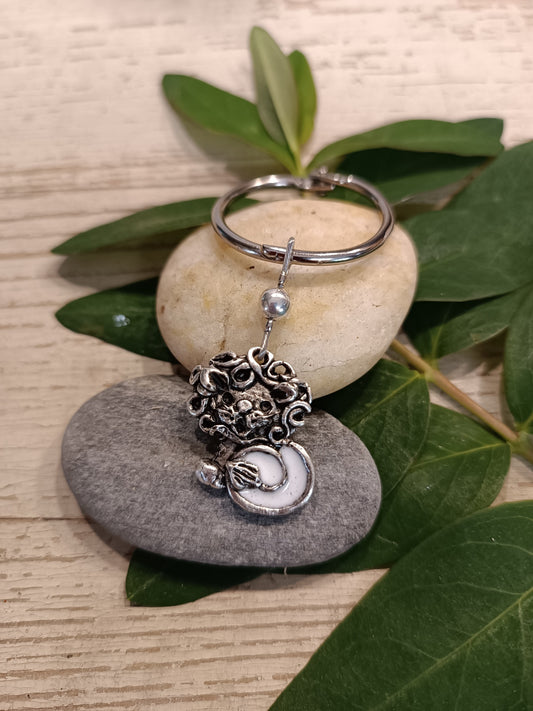 Kisoroszlán táskadísz