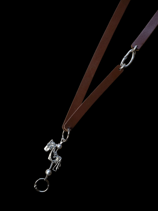 Lovacska vállra akasztható valódi bőr telefontartó