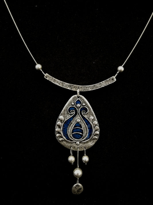 Rusztikus szűrminta nyaklánc kék