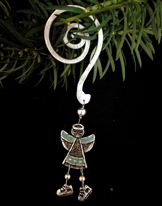 Siető angyal karácsonyfadísz