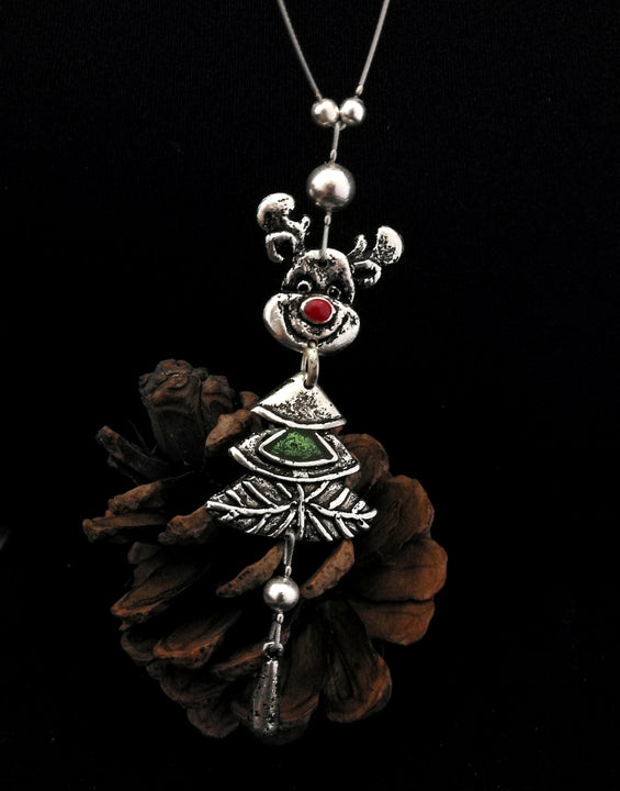 Szoknyás rudolf nyaklánc