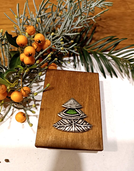 Fenyőfa gyufásdoboz